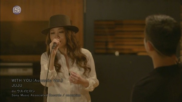 [2015.09.23] JUJU - WITH YOU -Acoustic Ver.- (M-ON!) [720p]   - eimusics.com.mp4_snapshot_00.32_[2015.10.05_19.08.31]