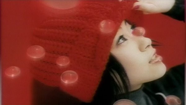 [1998.12.09] Utada Hikaru - Time Will Tell (DVD) [480p]   - eimusics.com.mkv_snapshot_03.56_[2015.12.31_20.35.51]