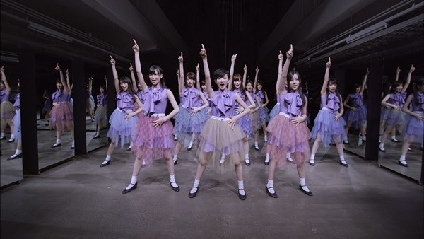 [2013.03.13] Nogizaka46 - Kimi no Na wa Kibou -DANCE & LIP Ver.- (BD) [720p]  ALAC] - eimusics.com.mp4_snapshot_01.55_[2016.01.20_15.35.45]