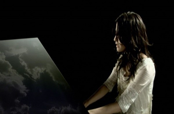 [2006.03.15] Angela Aki - Kiss Me Good-Bye (DVD) [480p]   - eimusics.com.mkv_snapshot_00.14_[2016.02.03_08.44.41]