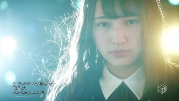 [2016.04.06] Keyakizaka46 - Silent Majority (M-ON!) [1080p]   - eimusics.com.mkv_snapshot_01.43_[2016.04.09_00.37.46]